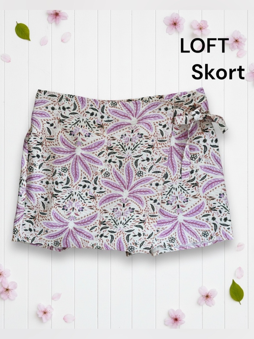 LOFT Pink and White Floral Tie-Waist Mini Skort Large Petite